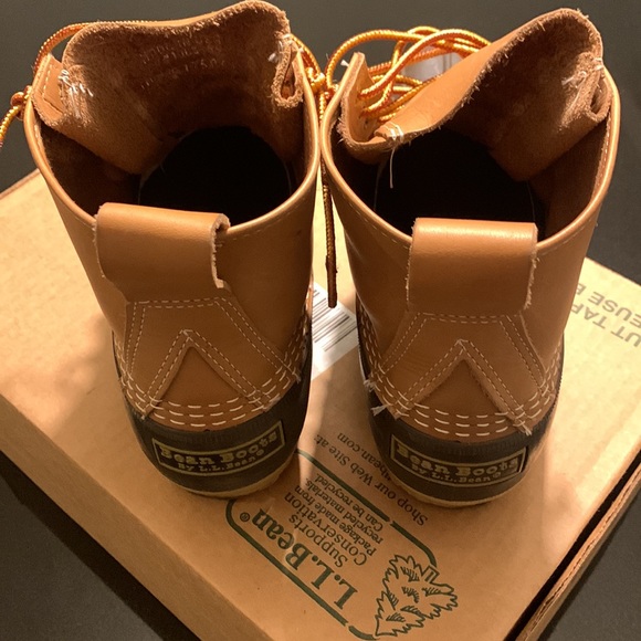Llbean all weather duck boot. Woman’s size 8 winter boot. - Picture 3 of 5